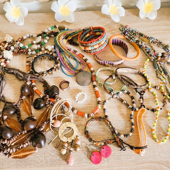 Natural Boho Wooden Beaded Bohemian Tribal Surf Carved Mixed Jewelry Lot Bundle - Picture 1 of 7